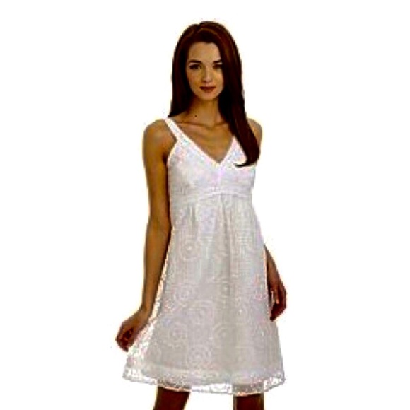 Lilly Pulitzer Amber dress in White Cartwheels - 6 - Picture 13 of 15